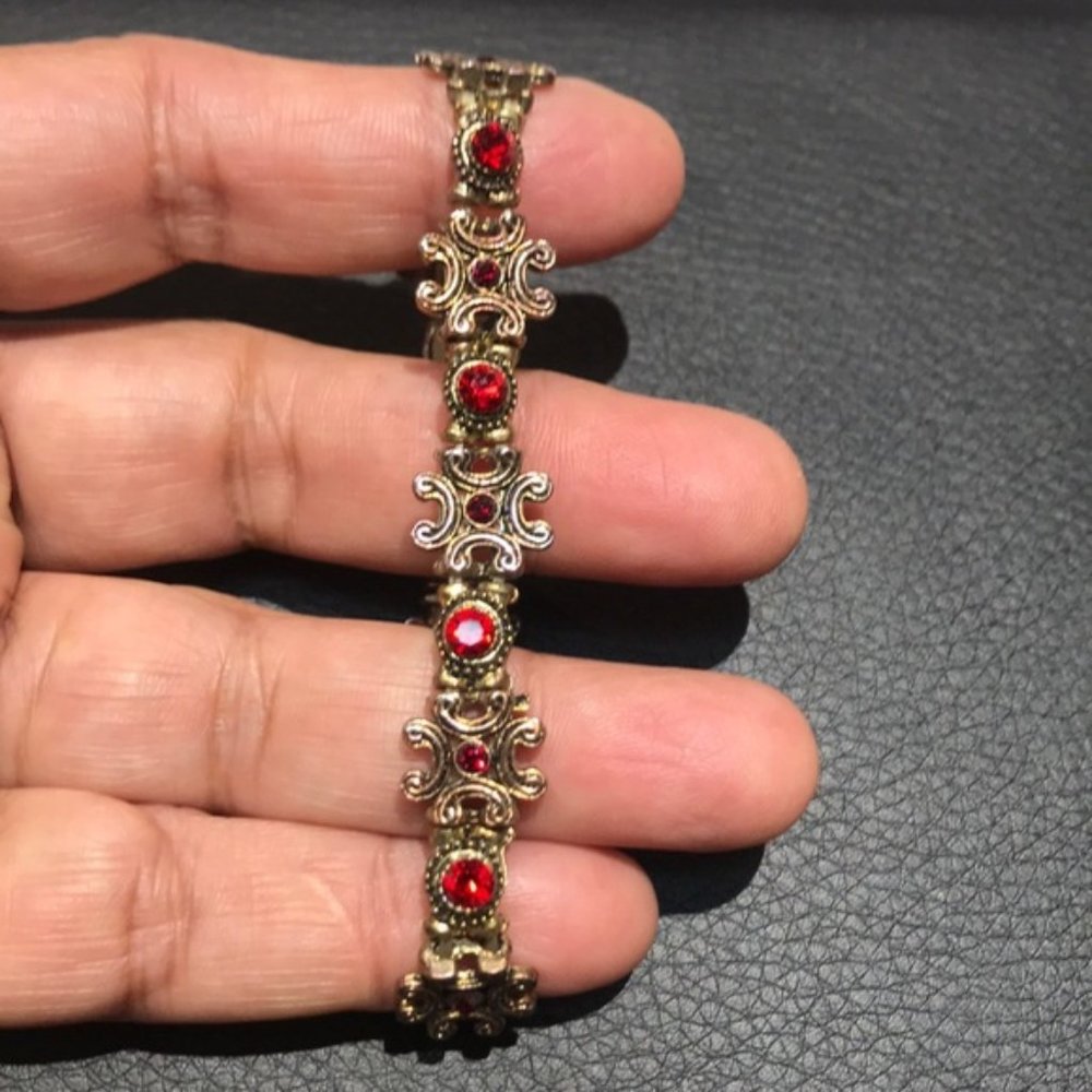 Vintage Stretch Bracelet with Red Crystals